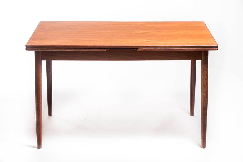 Vintage teak uitschuifbare eettafel (sold) Vintage Furniture Base